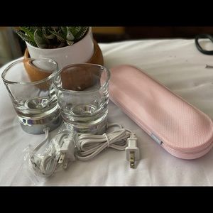 PHILIPS Sonicare set of chargers and USB case.